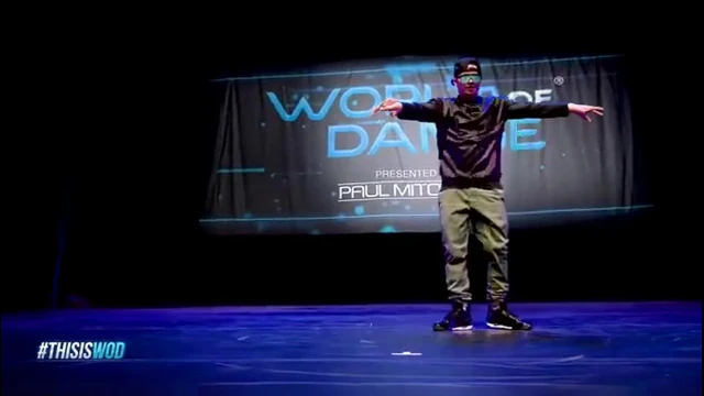 Reference image: dancer on a stage